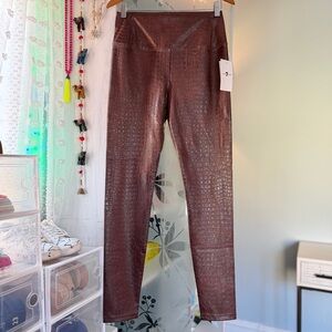 7 for all mankind premium faux leather leggings with crocodile print size small